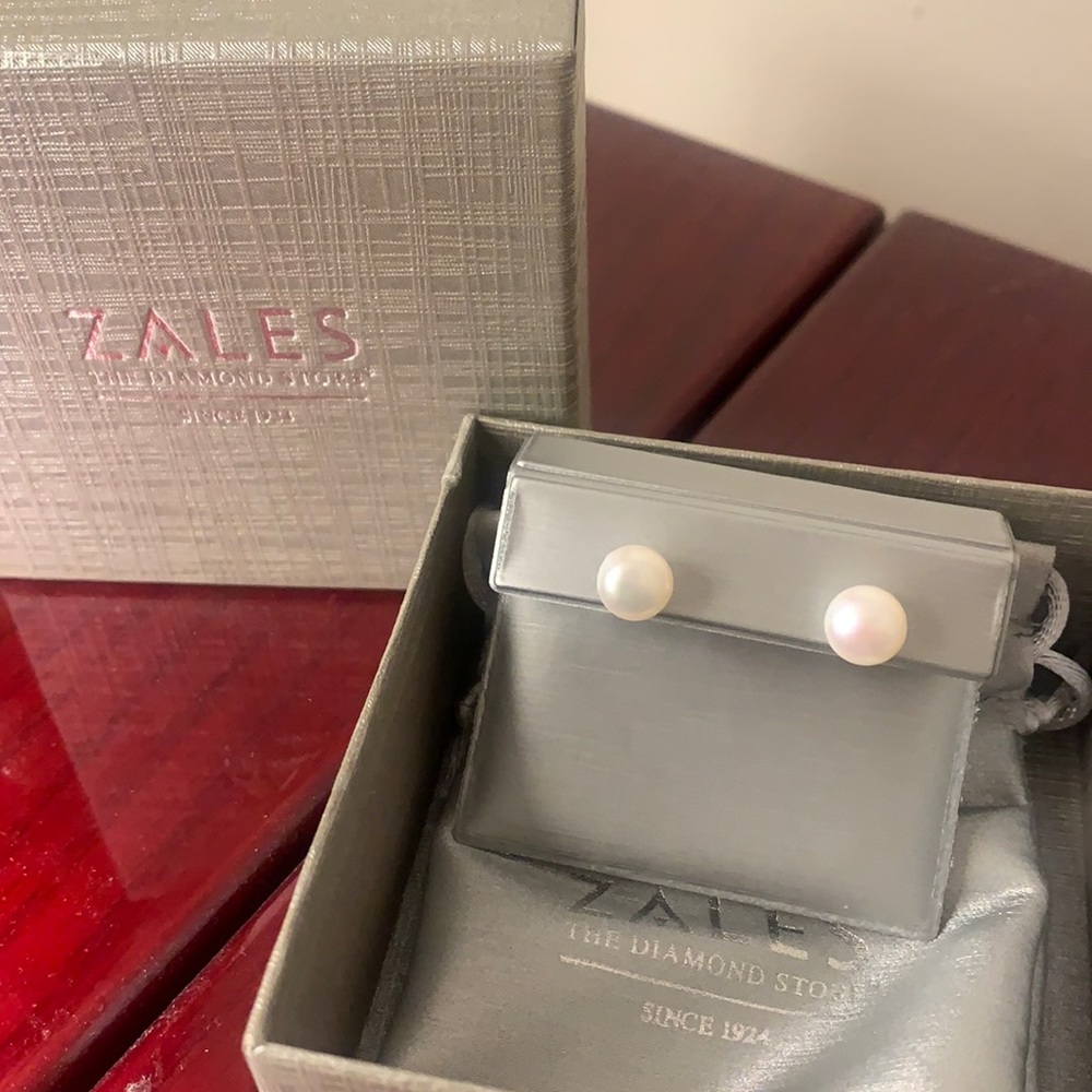 Zales Cultured Freshwater Pearl Stud Earrings in Sterling Silver